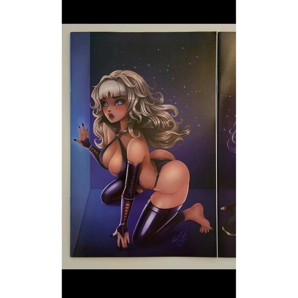 NYCC 2022 DRACULINA # 6 / VAMPIRELLA STRIKES # 5 VIRGIN VARIANT SET MIKE McCOMB - Picture 4 of 7